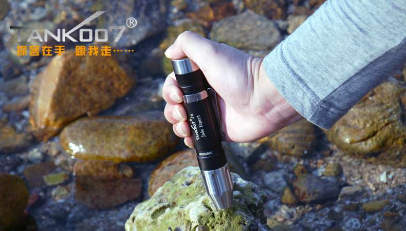 新手收藏家必用珠寶玉石鑒定工具——TANK007照玉手電筒！